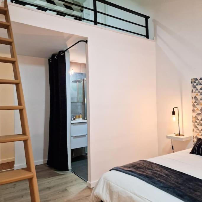 Grand Loft Avec Terrasse Privee Daire Saint-Etienne  Dış mekan fotoğraf
